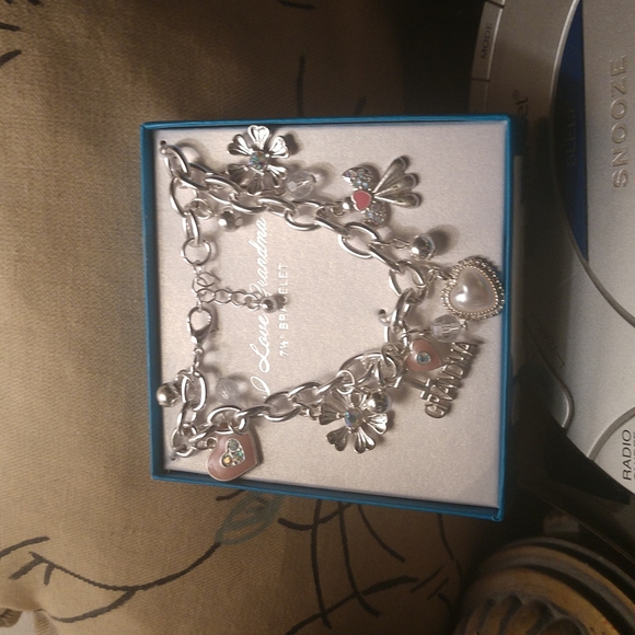 Grandma Silver-tone Charm Bracelet - Picture 7 of 7